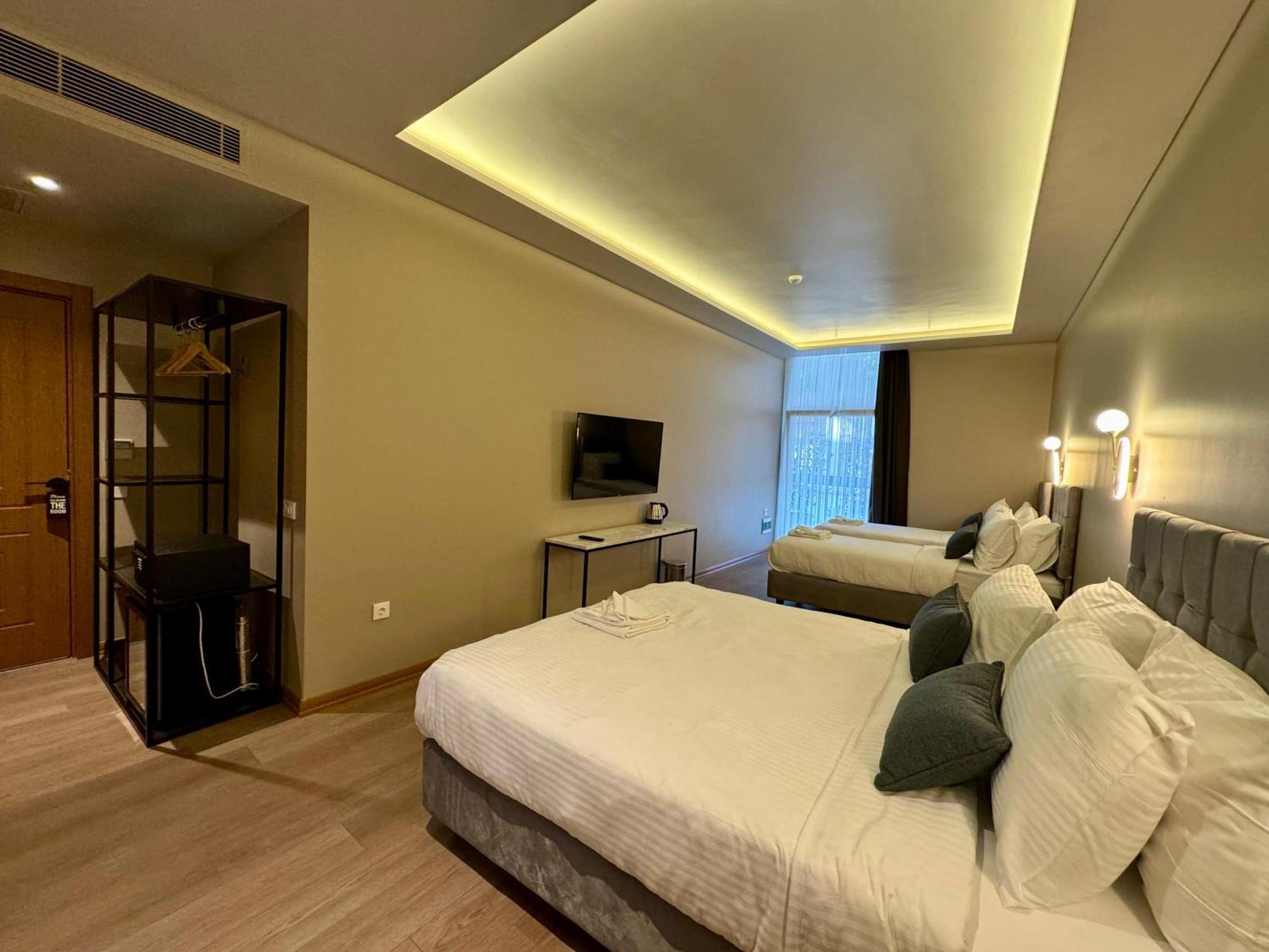 Weingart Suites Hotel Istanbul Bagian luar foto