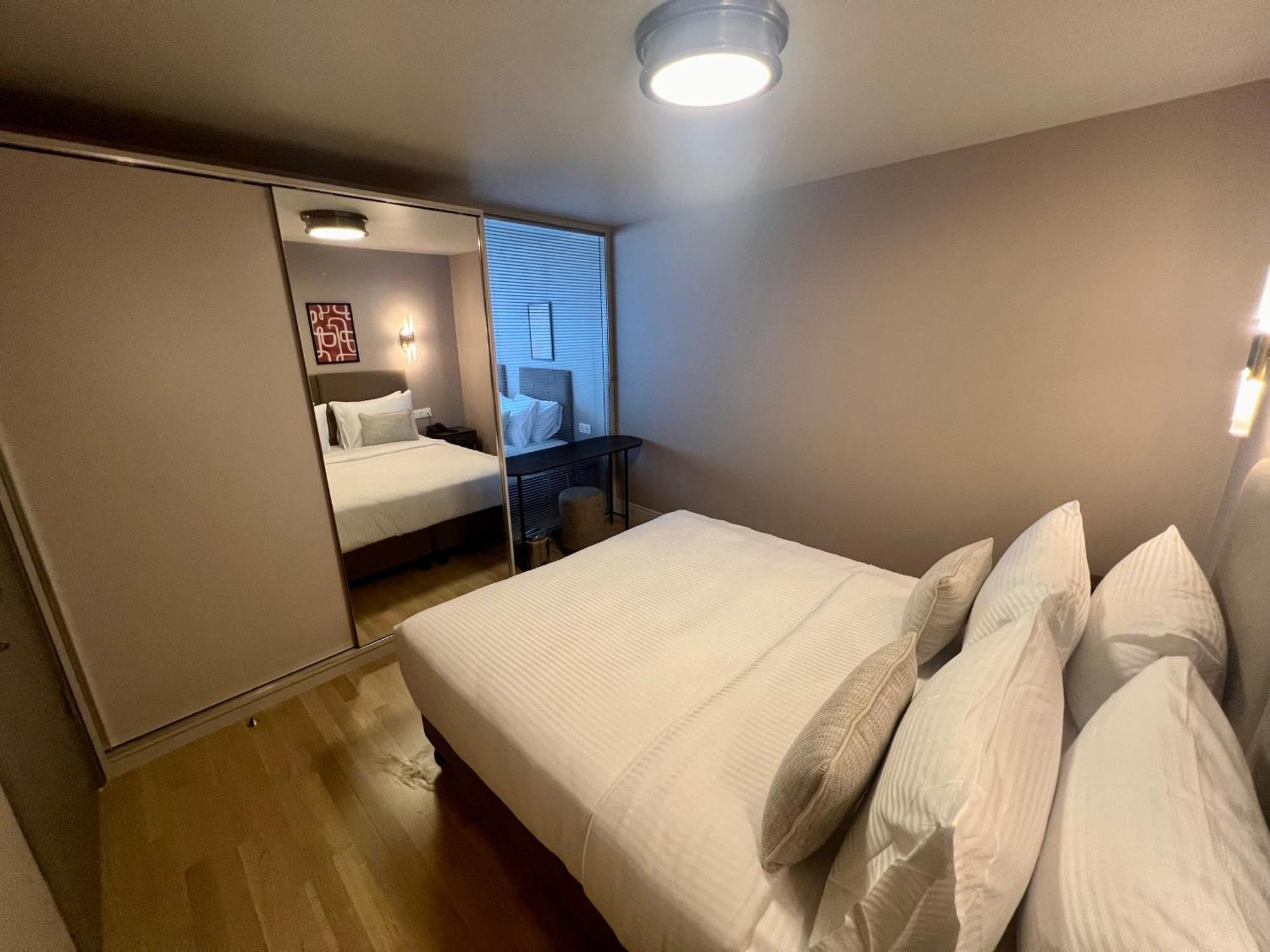 Weingart Suites Hotel Istanbul Bagian luar foto