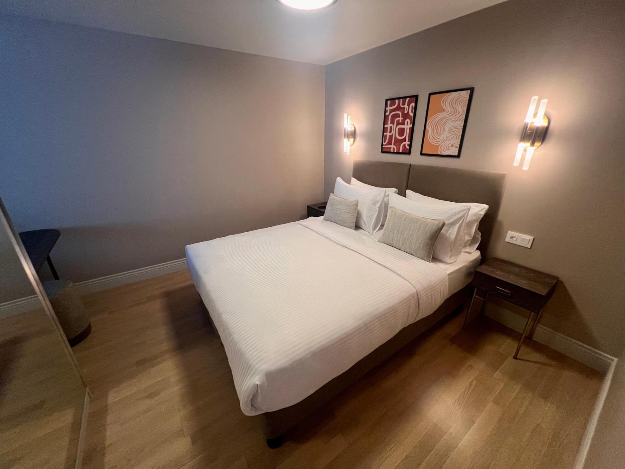 Weingart Suites Hotel Istanbul Bagian luar foto