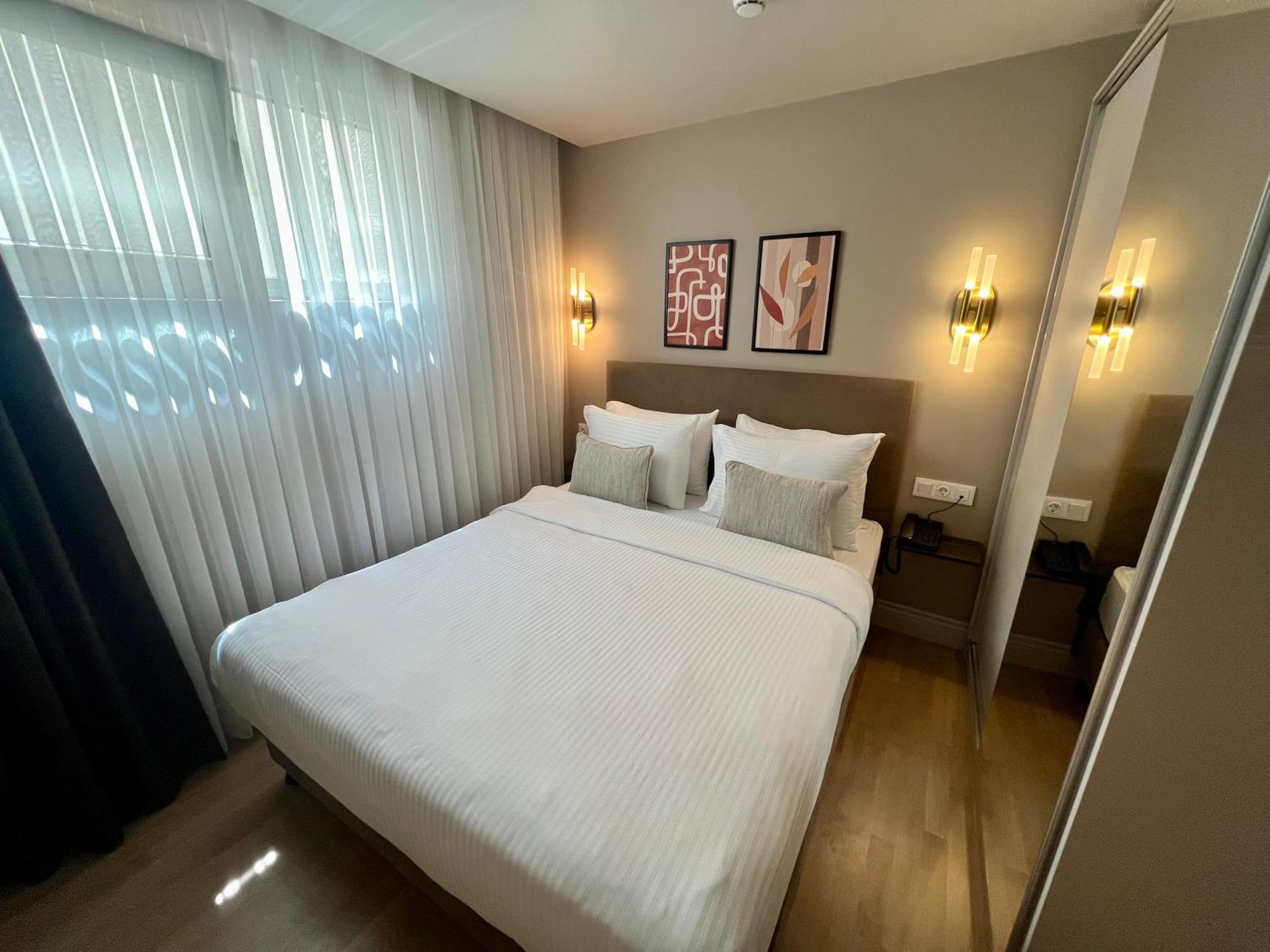 Weingart Suites Hotel Istanbul Bagian luar foto