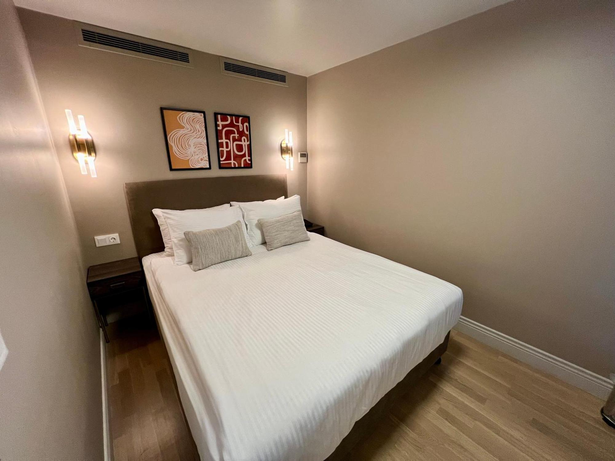 Weingart Suites Hotel Istanbul Bagian luar foto