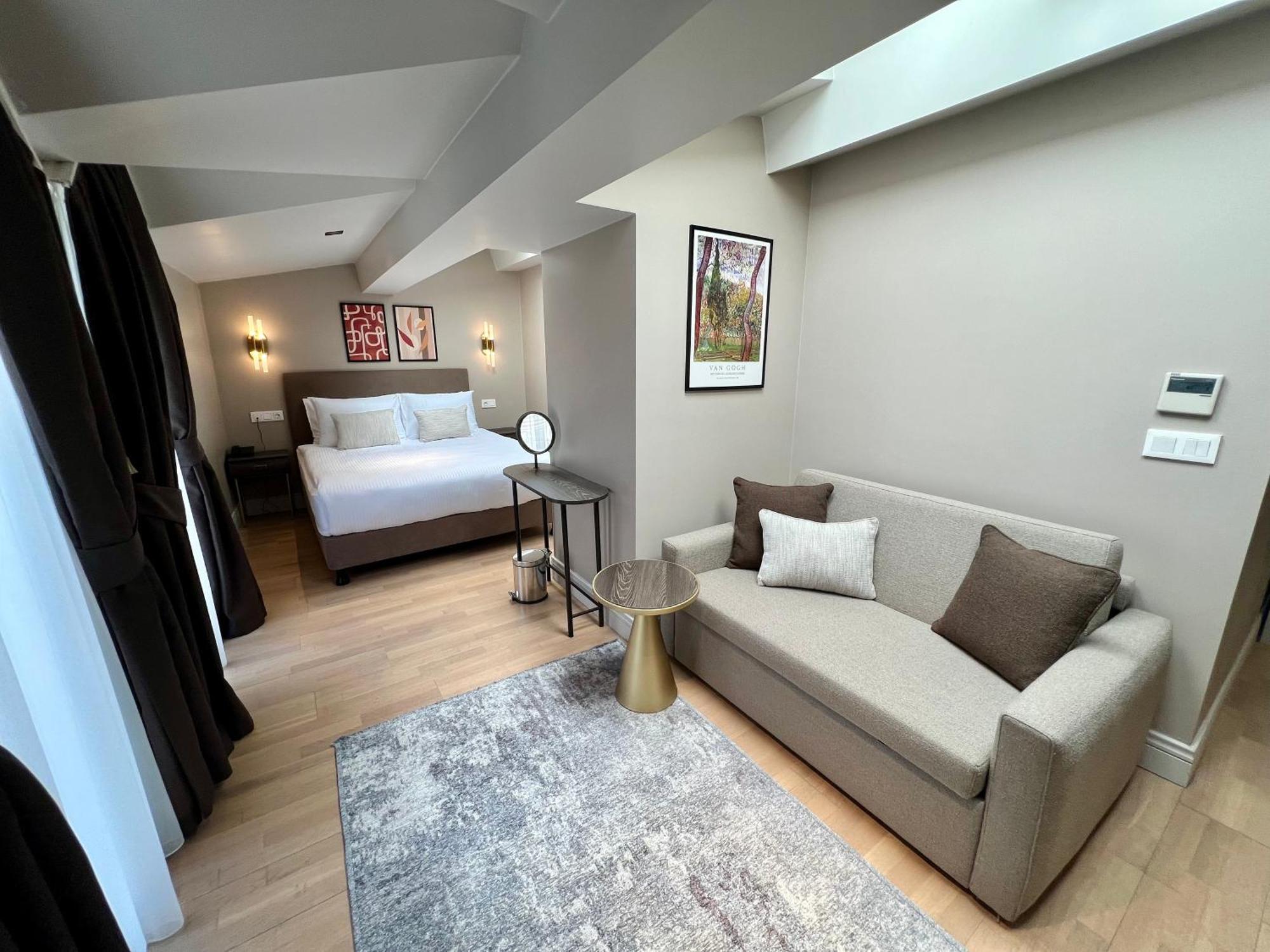 Weingart Suites Hotel Istanbul Bagian luar foto