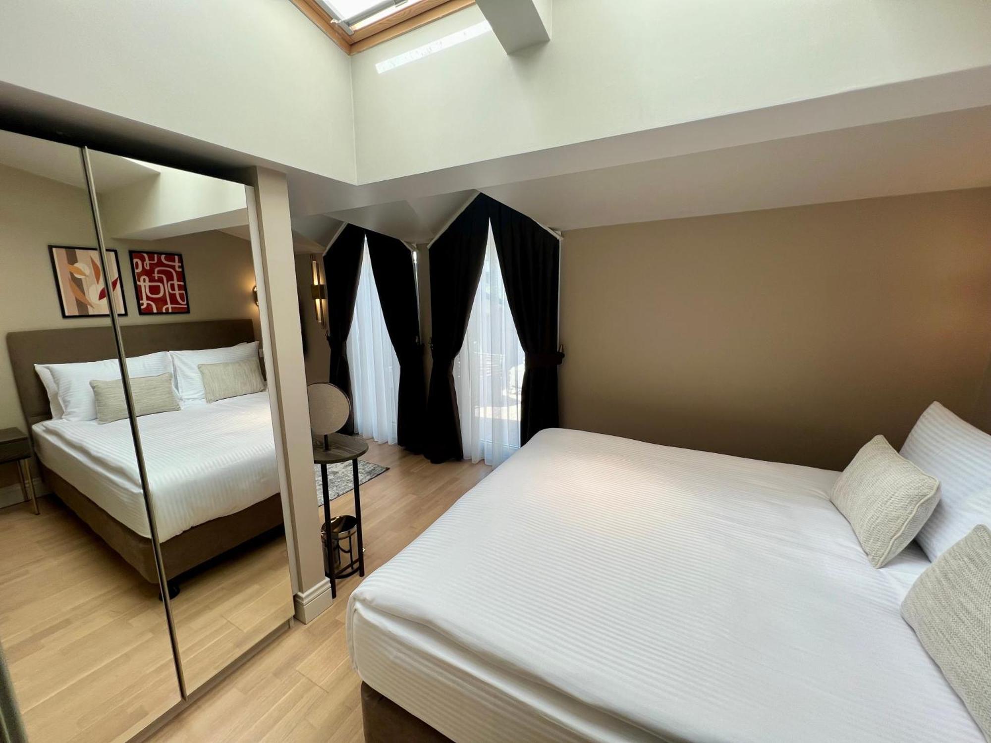 Weingart Suites Hotel Istanbul Bagian luar foto